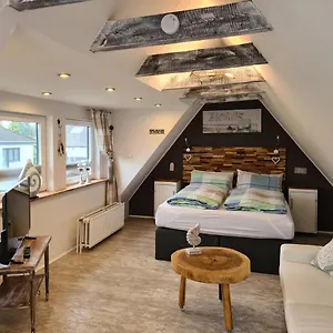 Stylisches Garden Apartment